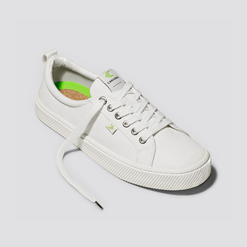 OCA LOW Cariuma Low Top Lona Vegan Hombre Off-White | HVWRKY813