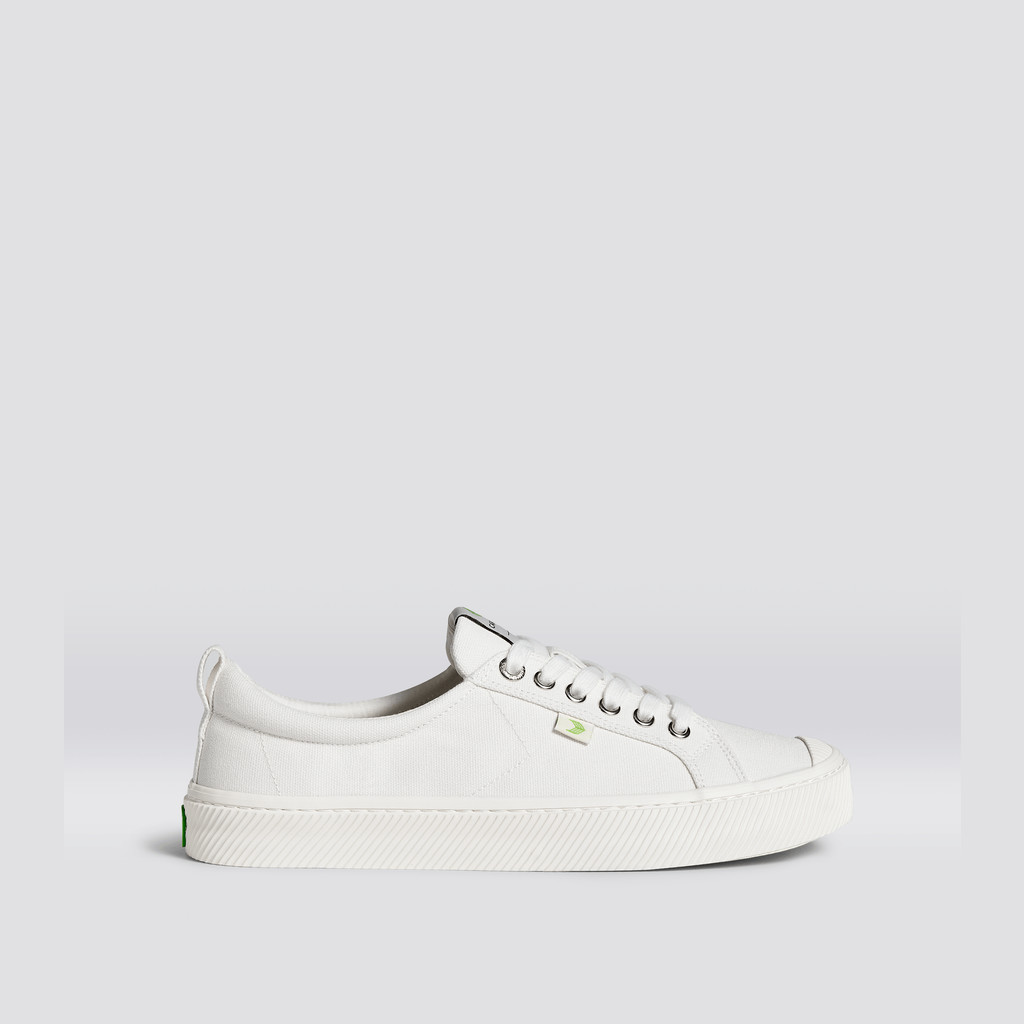 OCA LOW Cariuma Low Top Lona Vegan Hombre Off-White | HVWRKY813