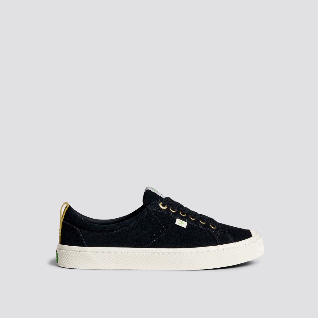 OCA LOW Cariuma Low Top Suede Hombre Negras | BGVOAX458