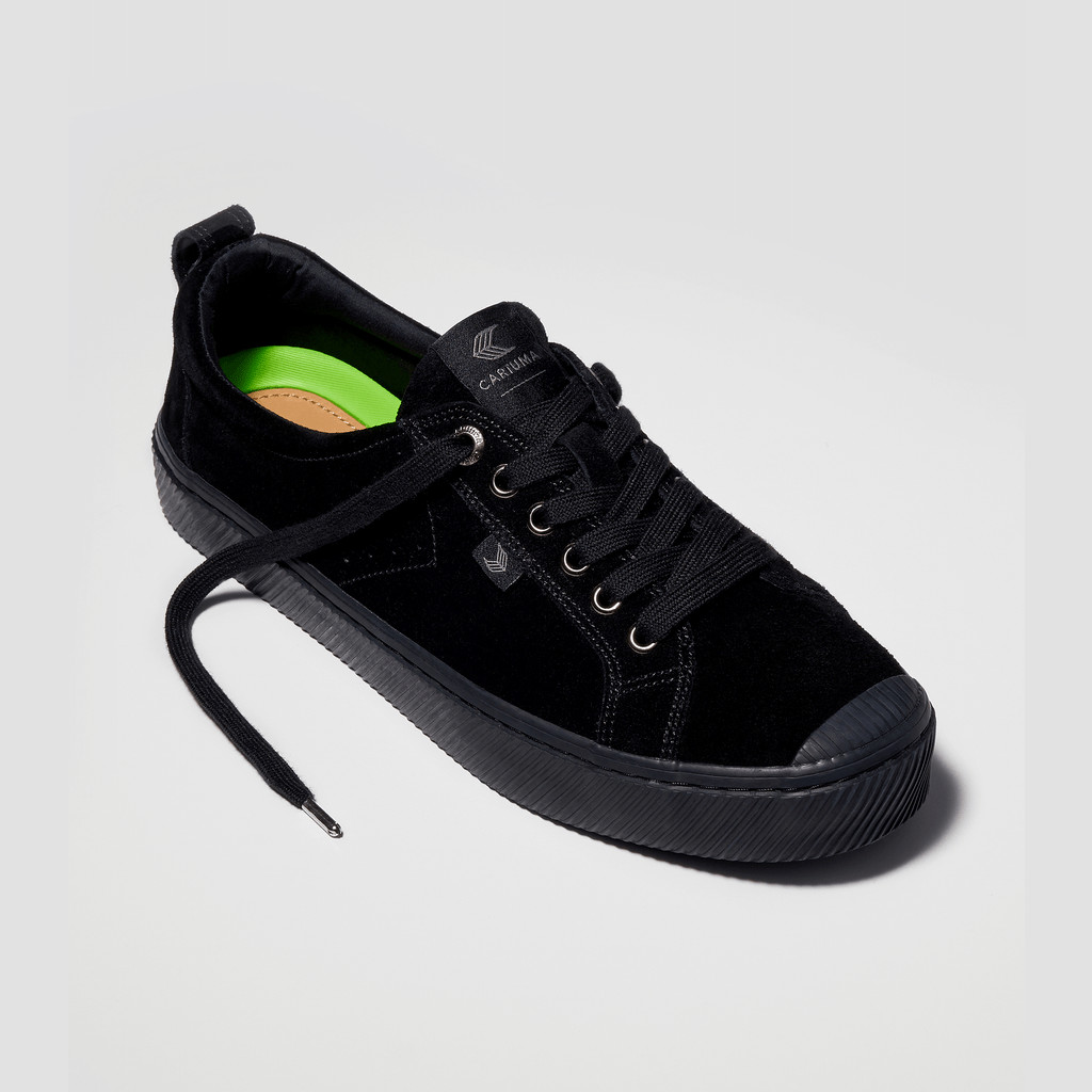 OCA LOW Cariuma Low Top Suede Hombre Negras | LDRYSW801