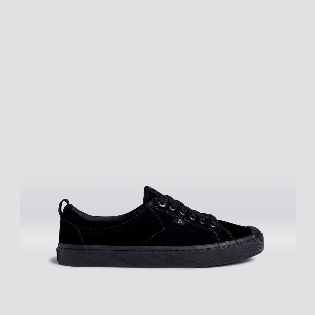 OCA LOW Cariuma Low Top Suede Hombre Negras | LDRYSW801