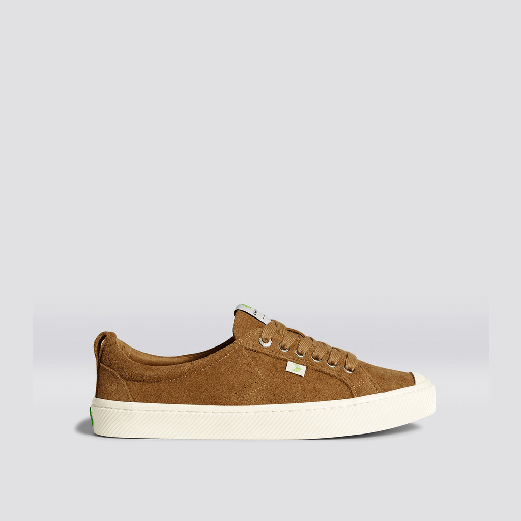 OCA LOW Cariuma Low Top Suede Mujer Camel | PCWZFO759